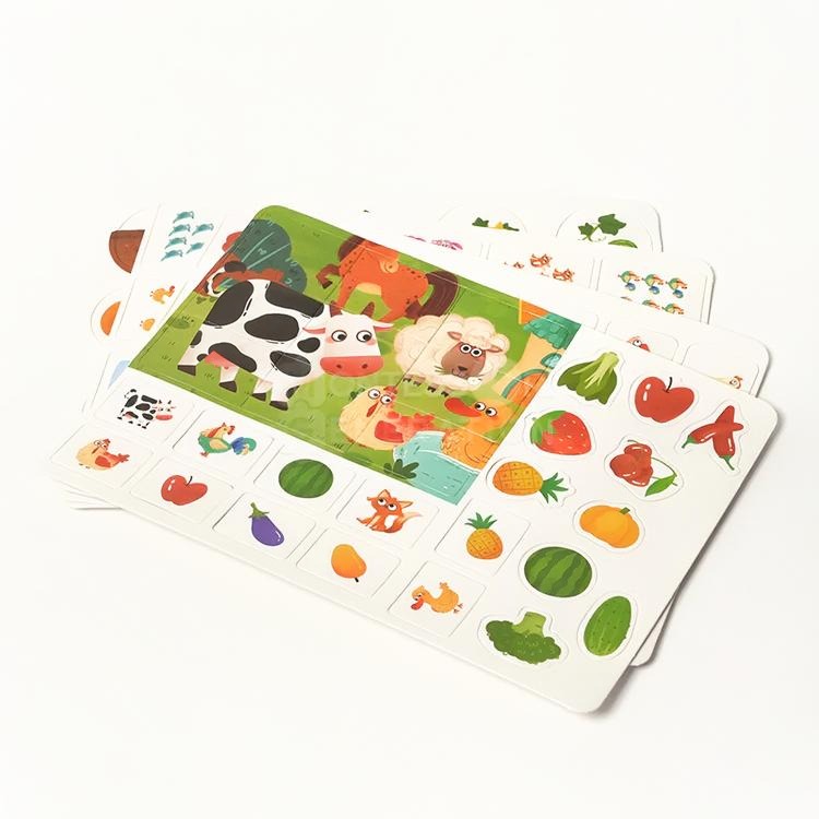 Livre d'activités autocollants Montessori