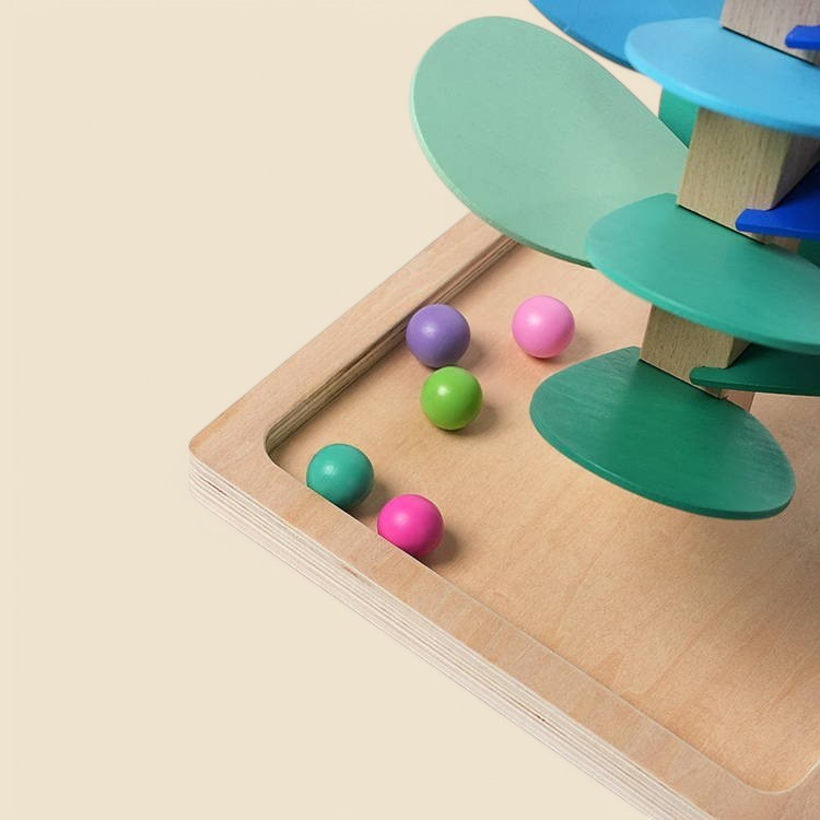 Arbre Arc-en-Ciel Montessori