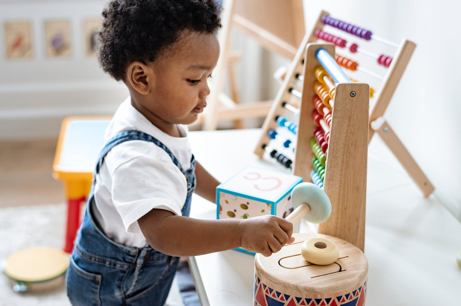 Jouets Montessori pour occuper les enfants