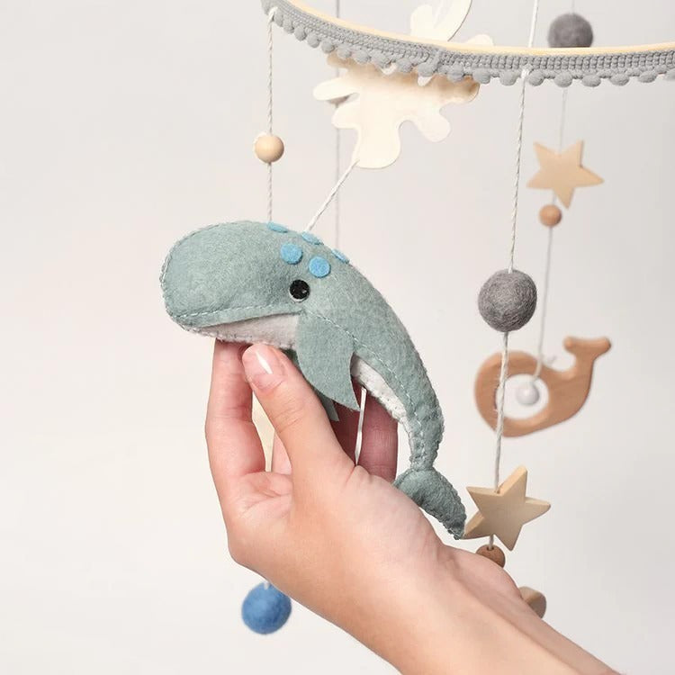 Mobile Montessori sur la vie marine