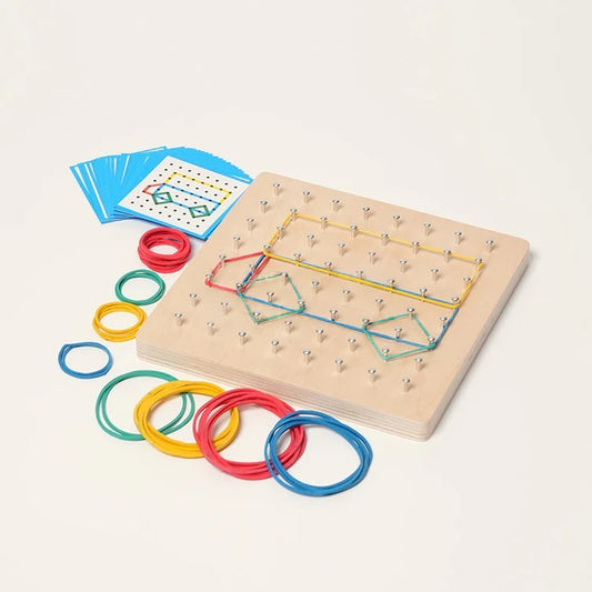 Tableau géométrique en bois Montessori