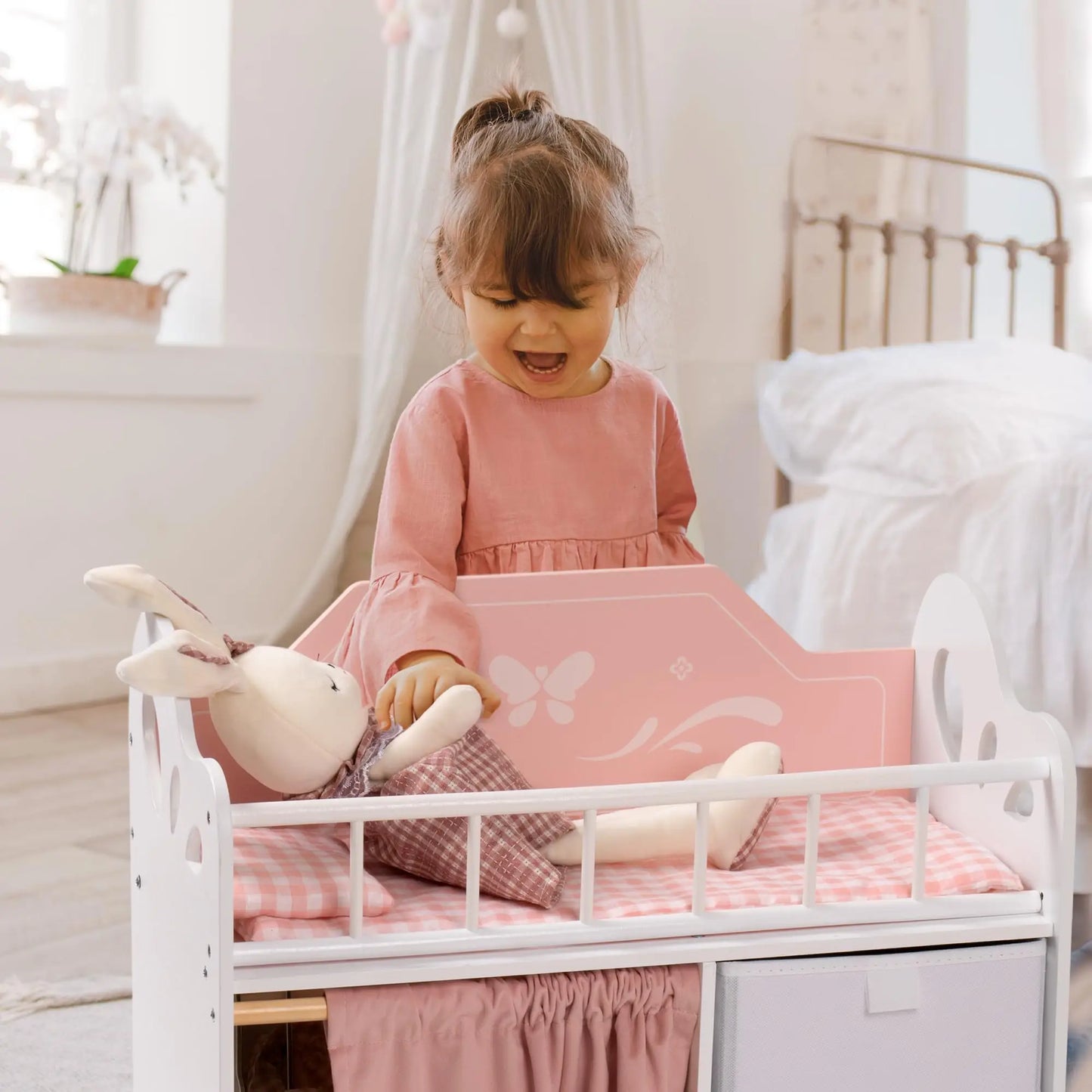 Lit Montessori pour Poupée avec Rangements et Penderie