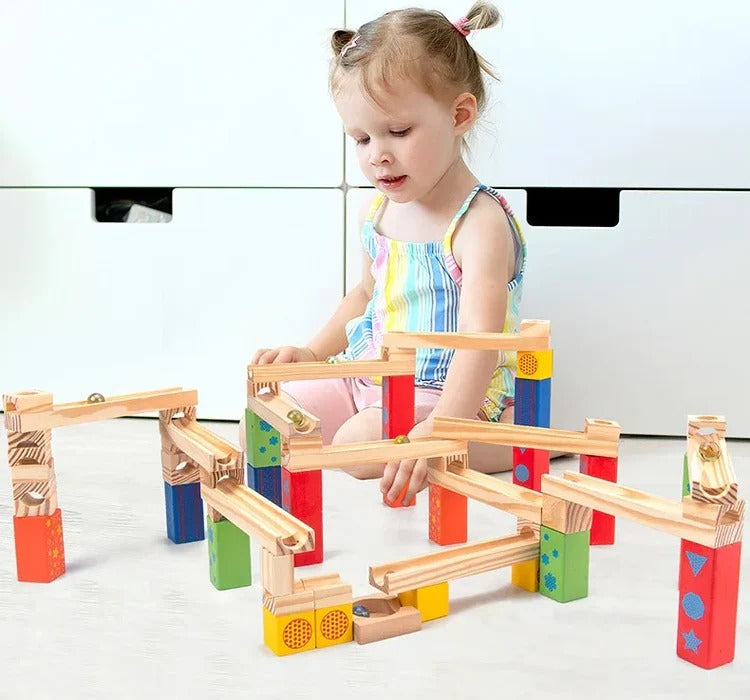 Circuit à billes Montessori en bois