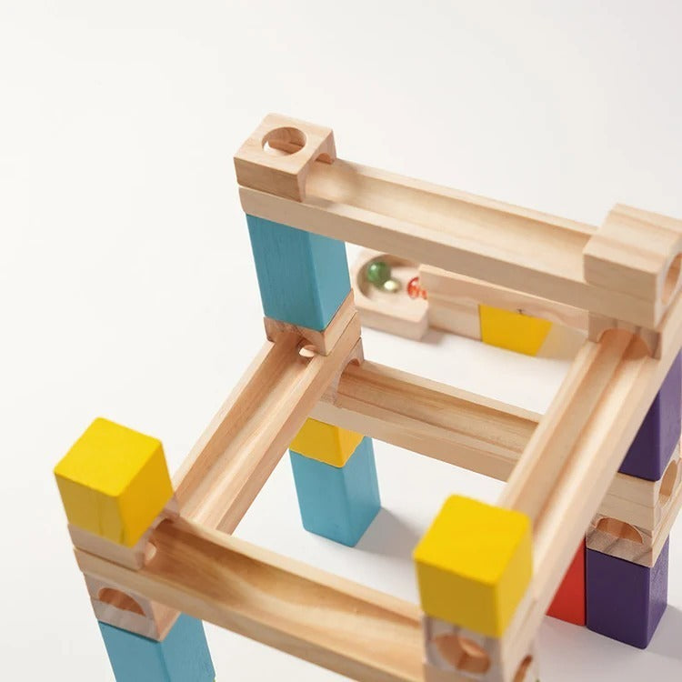 Circuit à billes Montessori en bois