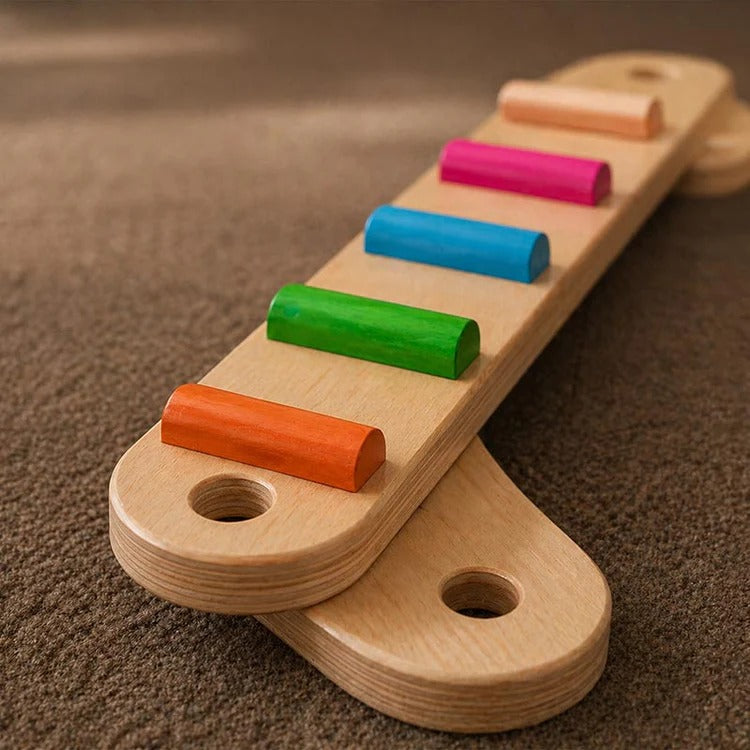 Poutres d'équilibre et pierres Montessori