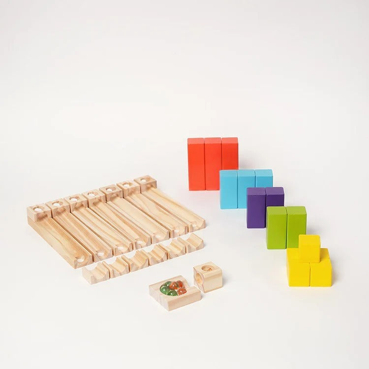 Circuit à billes Montessori en bois