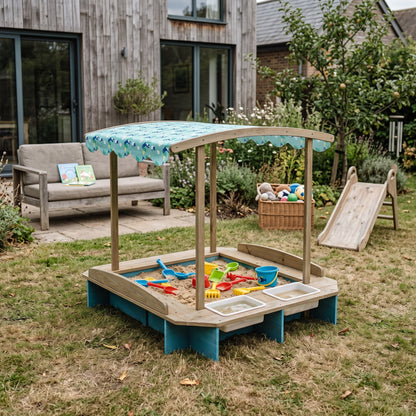 Bac à sable Montessori avec toit